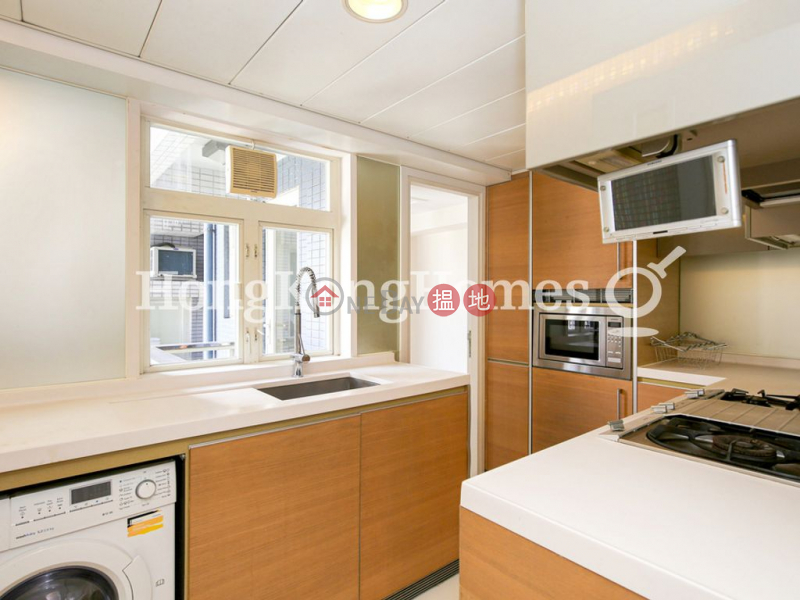 HK$ 37,000/ month, Centrestage Central District | 3 Bedroom Family Unit for Rent at Centrestage