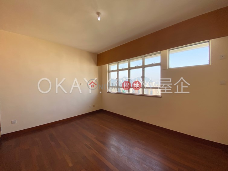 HK$ 64,800/ month Aurizon Quarters, Wan Chai District | Exquisite 3 bed on high floor with balcony & parking | Rental