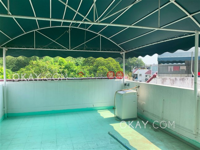 Rare house with balcony & parking | Rental | Sha Lan Villas 沙欄小築 Rental Listings