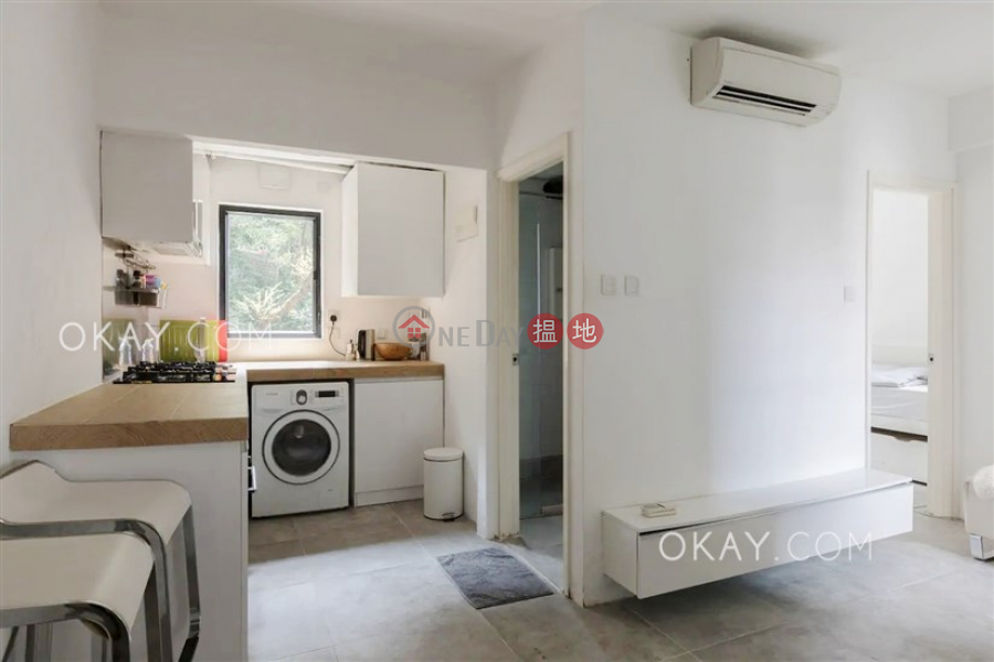 HK$ 8M, Bellevue Place, Central District, Charming 2 bedroom in Mid-levels West | For Sale