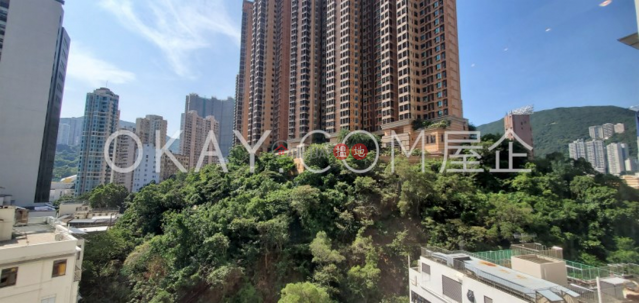 HK$ 1,350萬嘉柏大廈-灣仔區-2房2廁嘉柏大廈出售單位