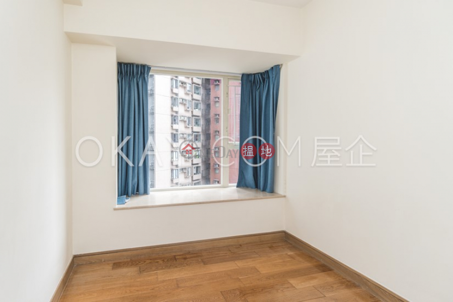 Elegant 3 bedroom with balcony | For Sale | Centrestage 聚賢居 Sales Listings