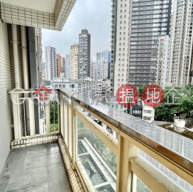 Lovely 2 bedroom with balcony | For Sale