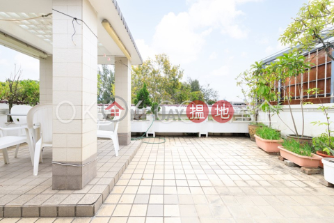 Charming 3 bedroom on high floor with rooftop & balcony | For Sale | May King Court 美景閣 _0