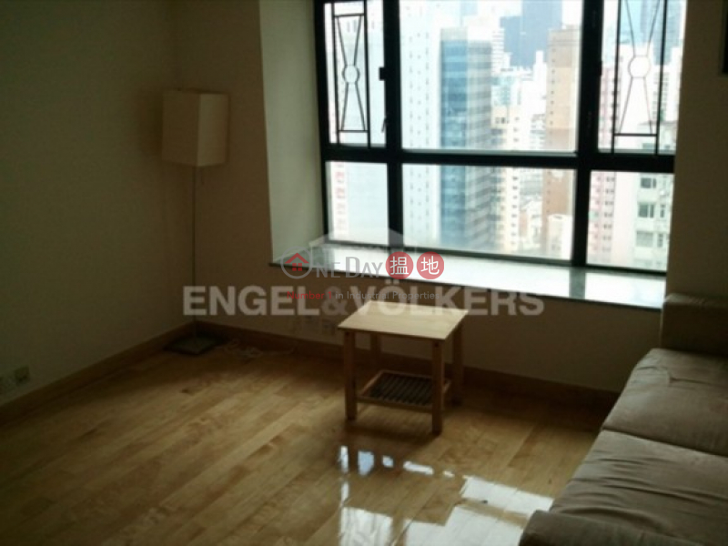 Beautiful 2 Bedroom in Caine Tower|中區嘉景臺(Corona Tower)出租樓盤 (MIDLE-EVHK39130)