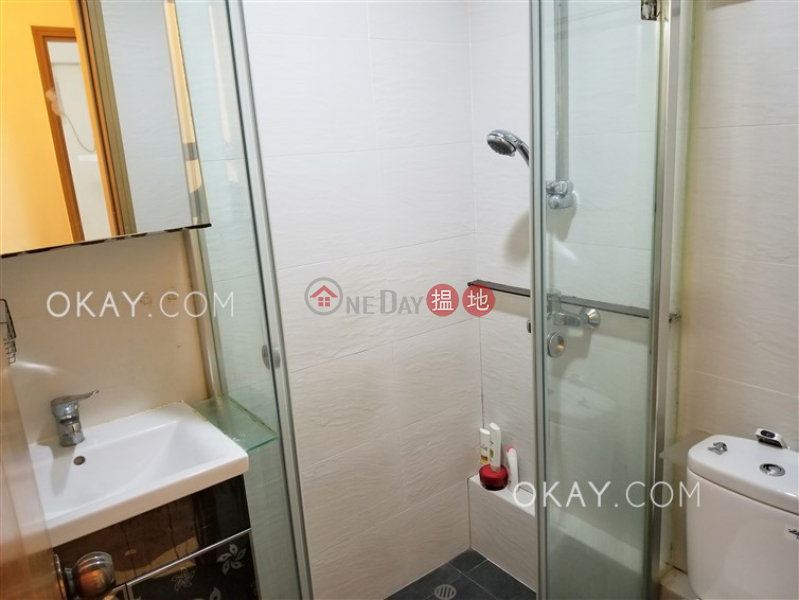 HK$ 28,800/ month, LUNG CHEUNG COURT, Kowloon City Tasteful 3 bedroom with balcony & parking | Rental