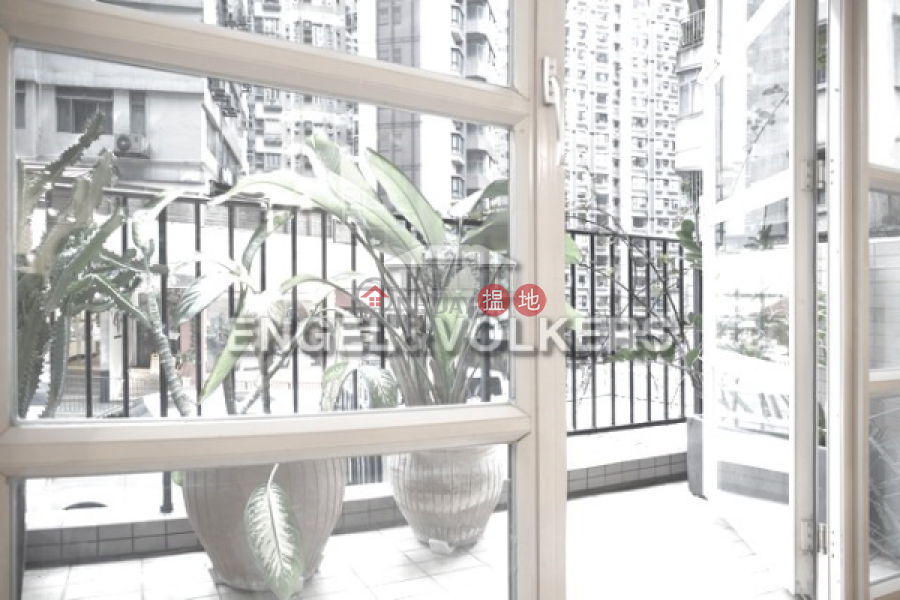 HK$ 30M, Right Mansion | Western District | 3 Bedroom Family Flat for Sale in Mid Levels West