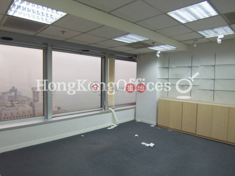 Shun Tak Centre Middle Office / Commercial Property | Rental Listings HK$ 117,254/ month
