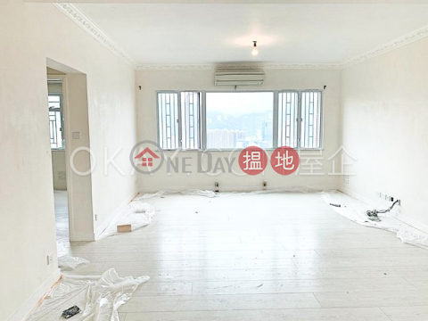 Efficient 3 bedroom on high floor with parking | Rental | Evelyn Towers 雲景台 _0