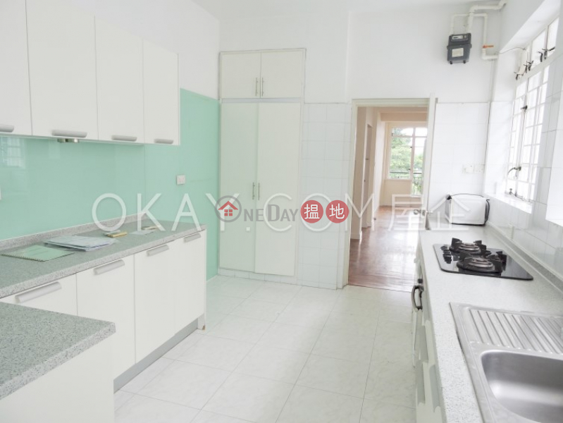 HK$ 60,000/ month | Country Apartments, Southern District Efficient 3 bedroom with balcony & parking | Rental