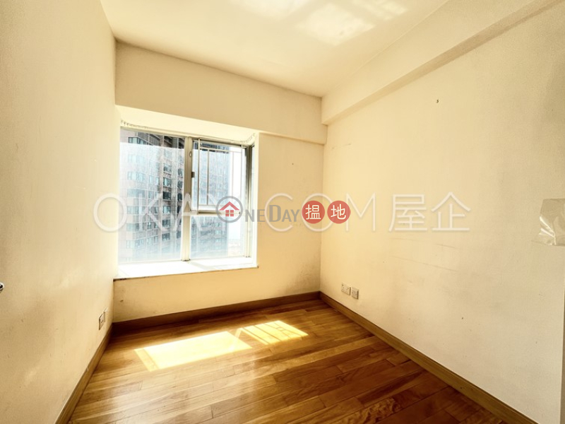 Charming 3 bedroom with sea views | Rental | The Waterfront Phase 1 Tower 2 漾日居1期2座 Rental Listings