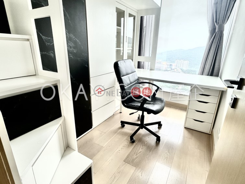 Rare 4 bedroom on high floor with rooftop & terrace | For Sale | Malibu Phase 5A Lohas Park MALIBU日出康城5A期 Sales Listings