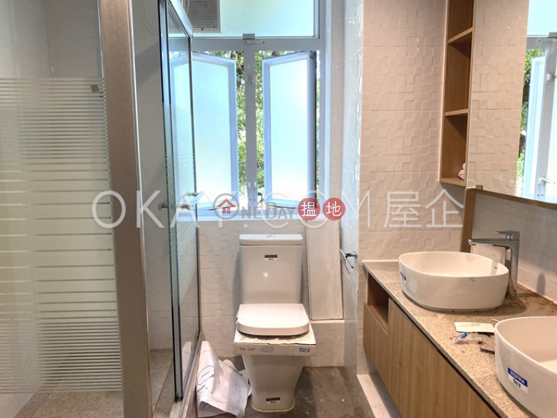 HK$ 75,000/ month | 94A Pok Fu Lam Road Western District, Efficient 3 bedroom with terrace & parking | Rental