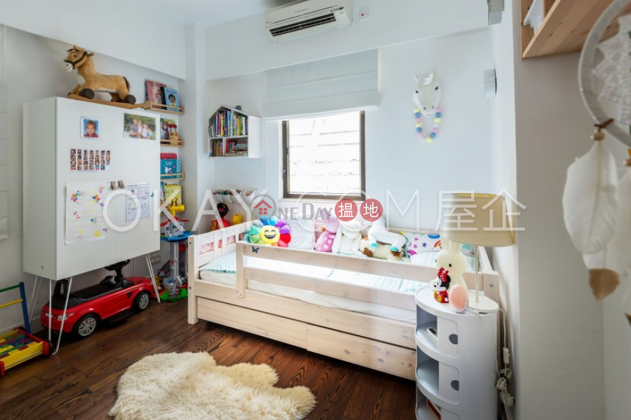HK$ 52,000/ month Moon Fair Mansion | Wan Chai District | Lovely 3 bedroom with balcony & parking | Rental