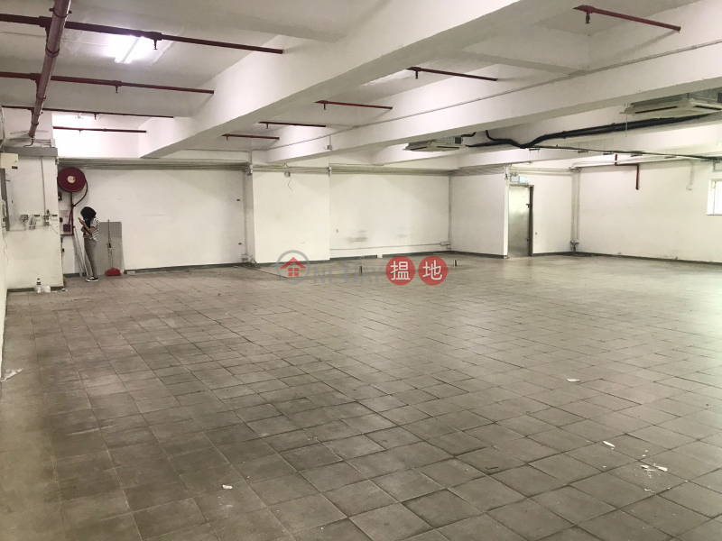 香港搵樓|租樓|二手盤|買樓| 搵地 | 工業大廈|出租樓盤|葵德工業中心 專業倉庫筍盤推介！ 葵涌最大停車場 無柱位專業倉庫 物流首選！