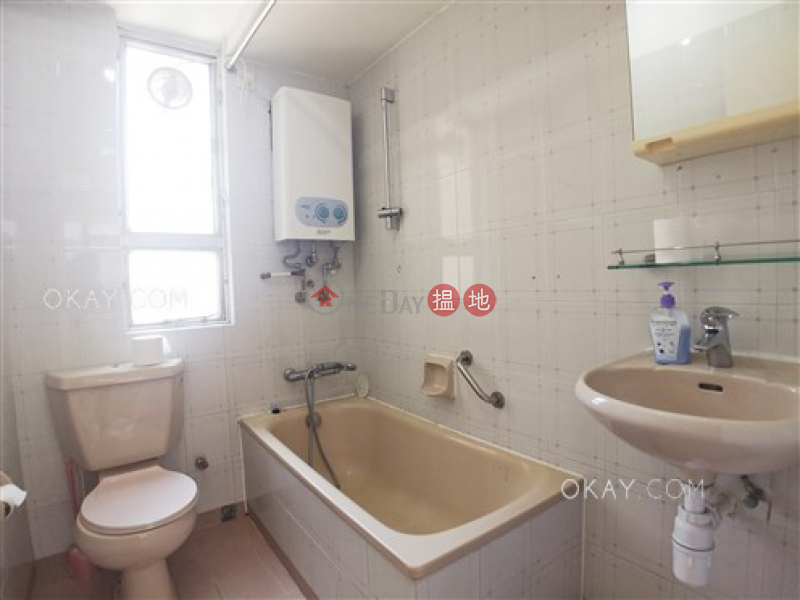 Property Search Hong Kong | OneDay | Residential | Rental Listings, Generous 3 bedroom in Mid-levels West | Rental