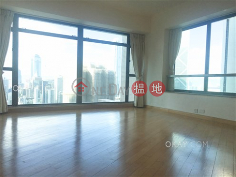 Unique 3 bedroom with balcony | For Sale|Central DistrictFairlane Tower(Fairlane Tower)Sales Listings (OKAY-S34021)_0
