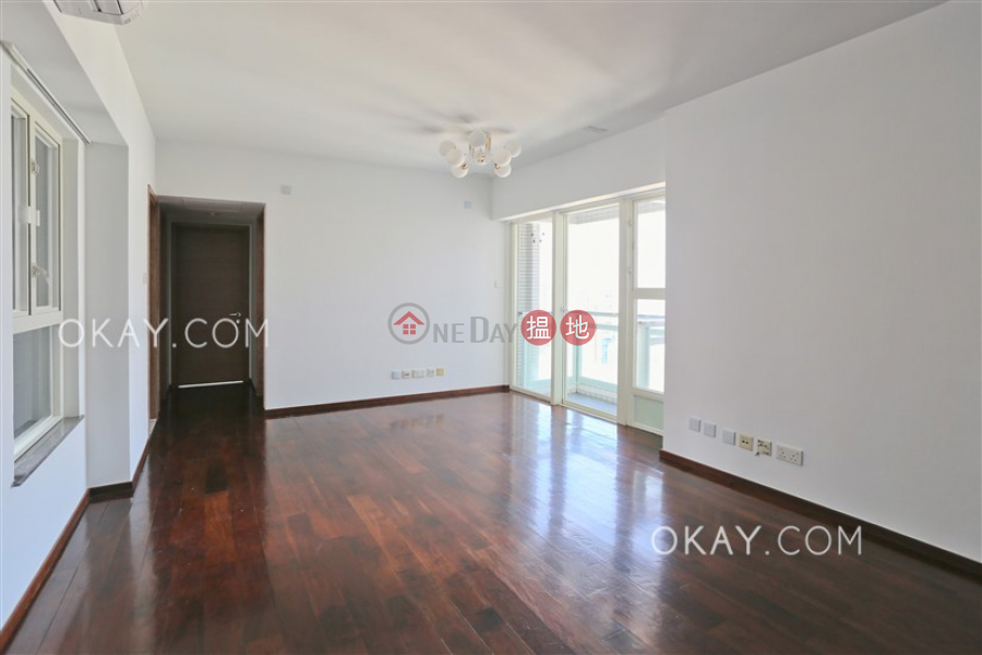 Elegant 3 bed on high floor with sea views & balcony | Rental | Centrestage 聚賢居 Rental Listings
