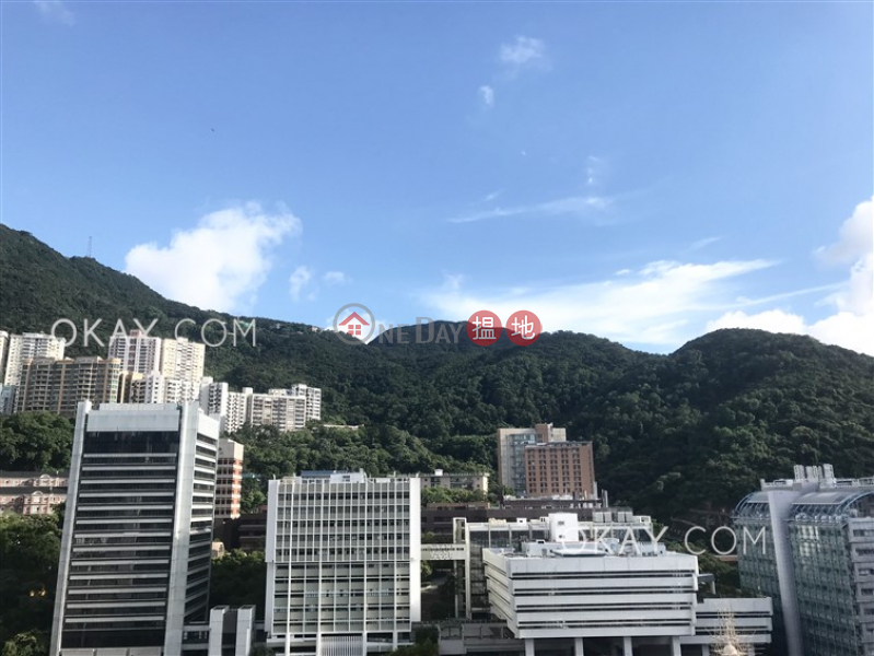 Charming 1 bedroom on high floor with balcony | Rental | Amber House (Block 1) 1座 (Amber House) Rental Listings