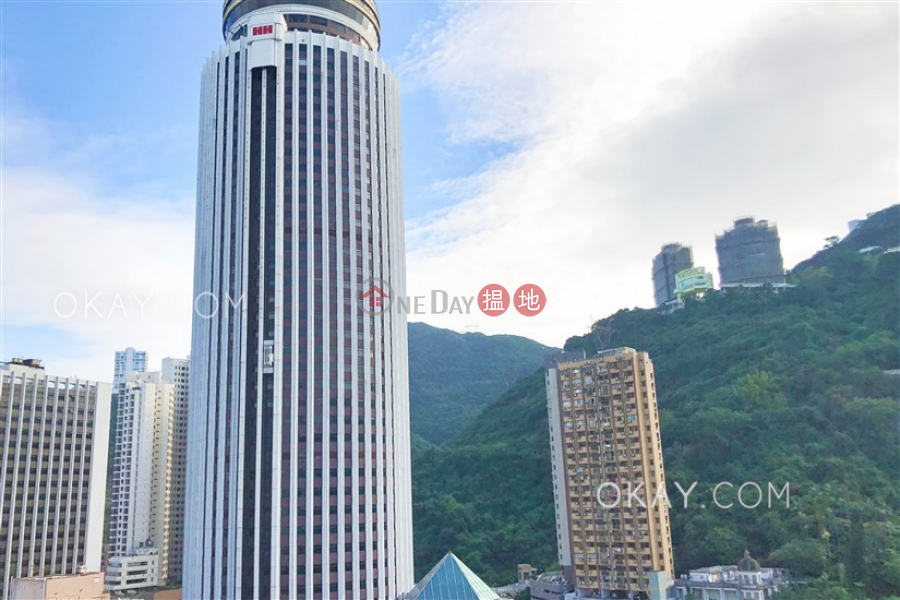HK$ 36,000/ month J Residence Wan Chai District Charming 2 bedroom on high floor with balcony | Rental
