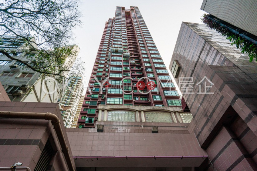 Property Search Hong Kong | OneDay | Residential, Sales Listings | Stylish 2 bedroom in Mid-levels West | For Sale