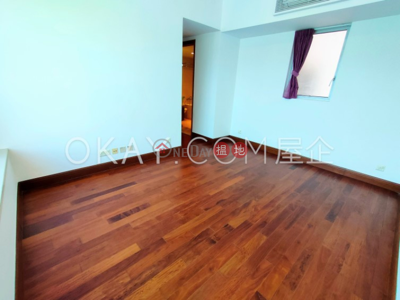 HK$ 32M The Harbourside Tower 1, Yau Tsim Mong Stylish 3 bedroom with balcony & parking | For Sale