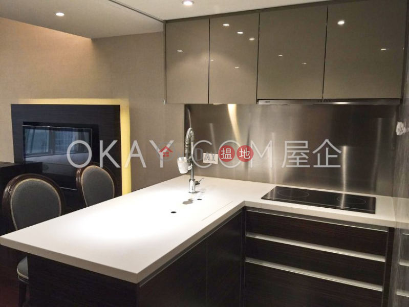 Charming studio on high floor | For Sale, Convention Plaza Apartments 會展中心會景閣 Sales Listings | Wan Chai District (OKAY-S10561)