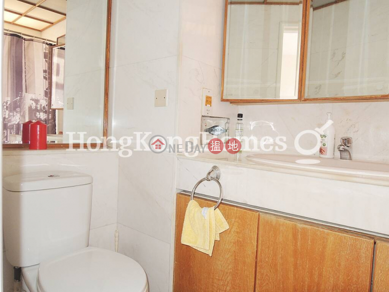 HK$ 60,000/ month The Royal Court Central District 3 Bedroom Family Unit for Rent at The Royal Court