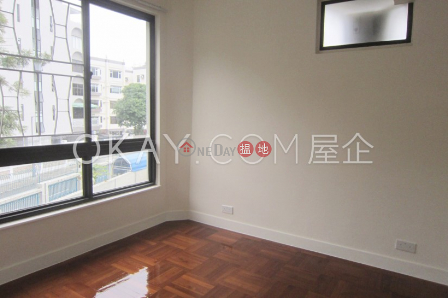 HK$ 38,000/ month Laurna Villa | Sha Tin | Unique 3 bedroom with balcony & parking | Rental