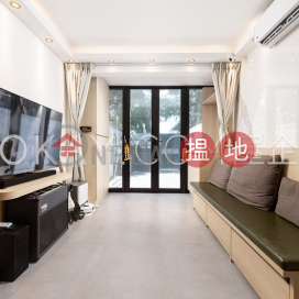 Practical house with terrace & parking | For Sale | Mau Po Village 茅莆村 _0