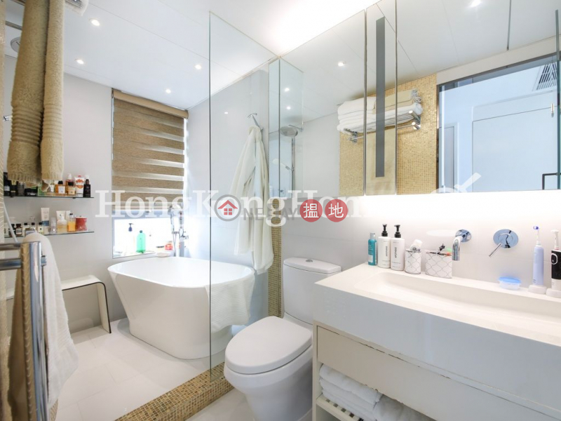 Property Search Hong Kong | OneDay | Residential | Rental Listings 3 Bedroom Family Unit for Rent at Phase 4 Bel-Air On The Peak Residence Bel-Air