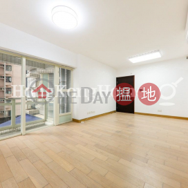 3 Bedroom Family Unit for Rent at Centrestage | Centrestage 聚賢居 _0