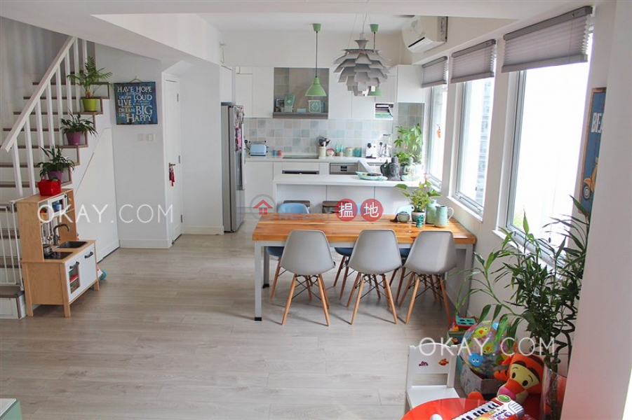 Popular 2 bedroom on high floor with rooftop | For Sale | Kin Tye Lung Building 乾泰隆大廈 Sales Listings