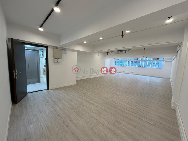 HK$ 29,800/ month Wah Kit Commercial Centre, Western District, Prime Sheung Wan Office/Studio Space – Newly Renovated & Ready to Move In!