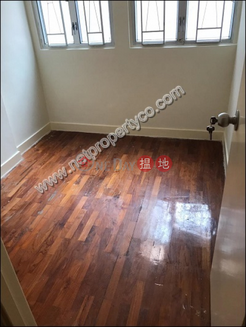 2-bedroom unit for lease in Wan Chai, 72-74 Thomson Road 譚臣道72-74號 | Wan Chai District (A067977)_0