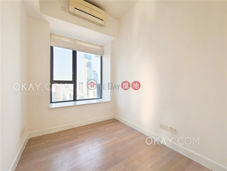 HK$ 17.88M The Oakhill | Wan Chai District | Elegant 2 bedroom with terrace & balcony | For Sale