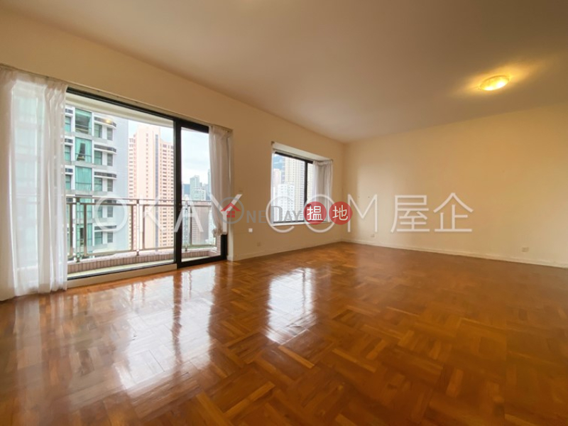 3房2廁,星級會所,連車位,露台《薈萃苑出租單位》|薈萃苑(Regal Crest)出租樓盤 (OKAY-R20618)