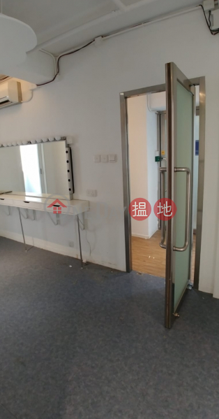 HK$ 35,000/ month, Excellence Commercial Building, Wan Chai District | TEL: 98755238