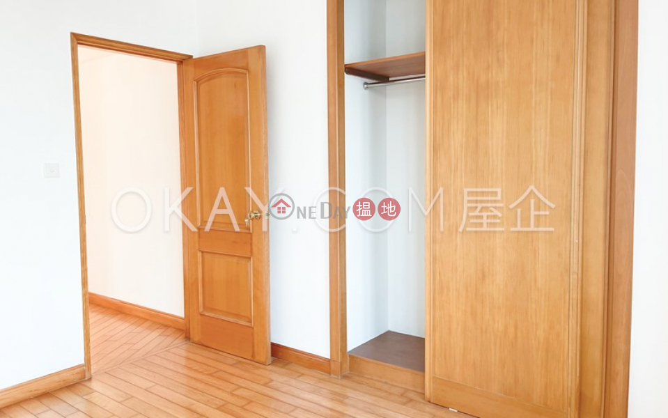 Stylish 3 bedroom in Mid-levels Central | Rental | Fairlane Tower 寶雲山莊 Rental Listings