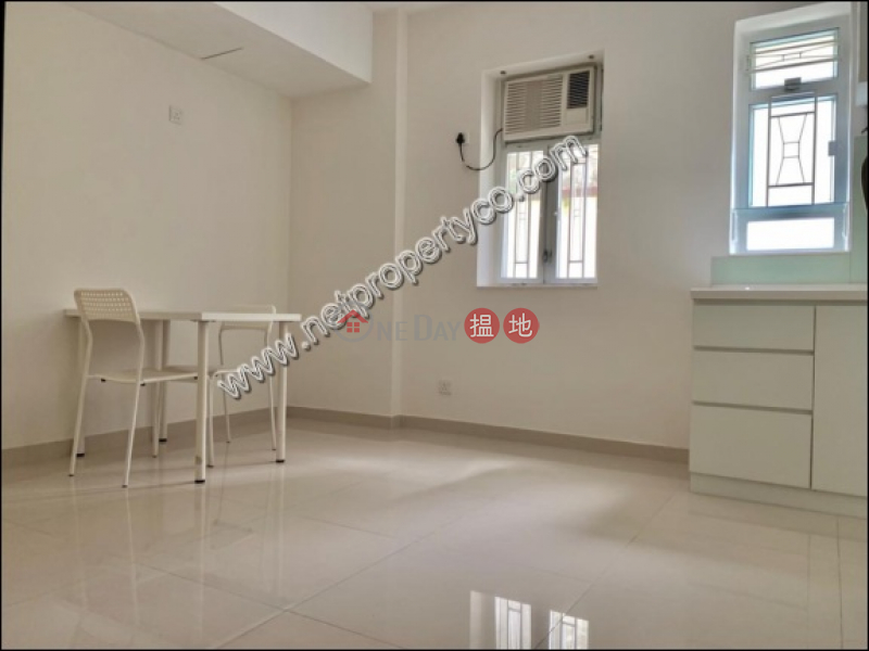 Contemporary Elegant Walk Up Apartment, Kam Sek Building 金石樓 Rental Listings | Wan Chai District (A046591)