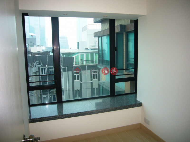 Three Bedrooms in Mid-Levels 3 Ying Fai Terrace | Western District, Hong Kong Rental | HK$ 28,500/ month