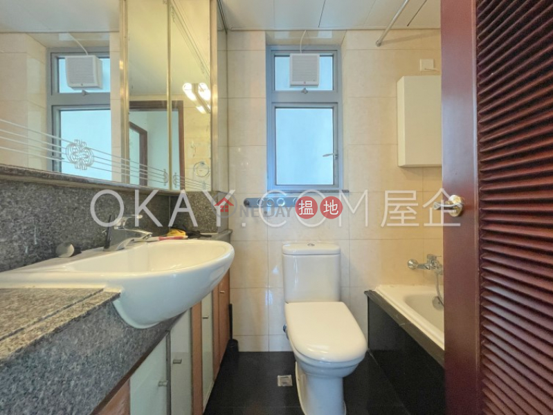 2房1廁,極高層,星級會所,露台泓都出租單位-38新海旁街 | 西區|香港-出租HK$ 27,000/ 月