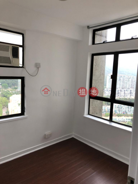 HK$ 9M, Discovery Bay, Phase 5 Greenvale Village, Greenery Court (Block 1) | Lantau Island | Well presented high floor sea view apartment