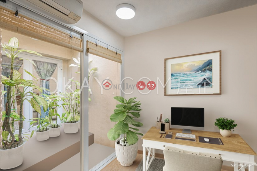 Beautiful house with rooftop & balcony | For Sale | Shek O Village 石澳村 Sales Listings