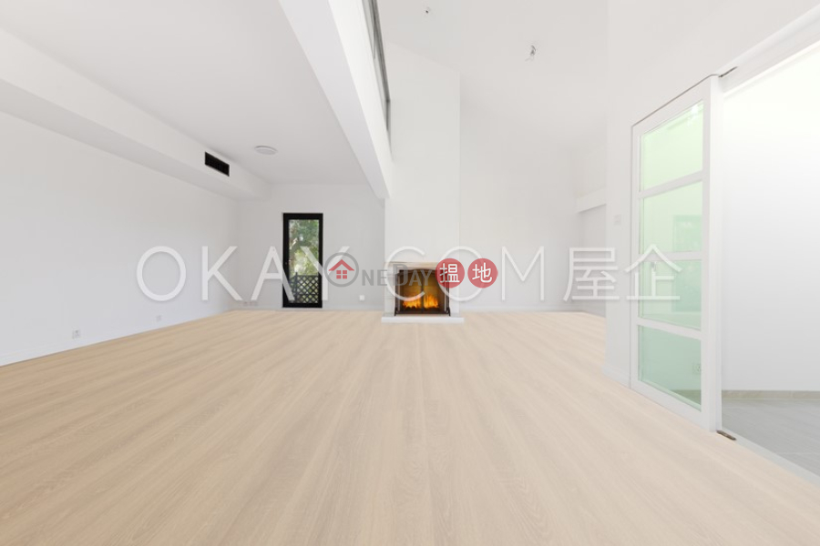 HK$ 168,000/ month Strawberry Hill, Central District Exquisite house with parking | Rental