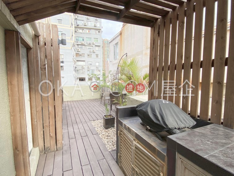 Property Search Hong Kong | OneDay | Residential | Rental Listings | Generous 1 bedroom on high floor with rooftop & balcony | Rental