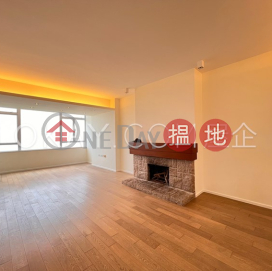 Luxurious 2 bedroom with parking | Rental