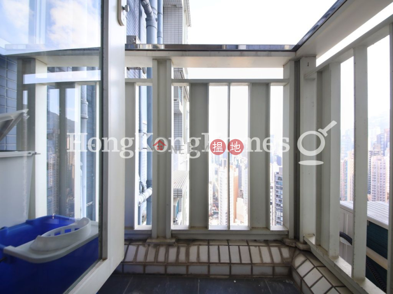 3 Bedroom Family Unit for Rent at Centrestage | Centrestage 聚賢居 Rental Listings