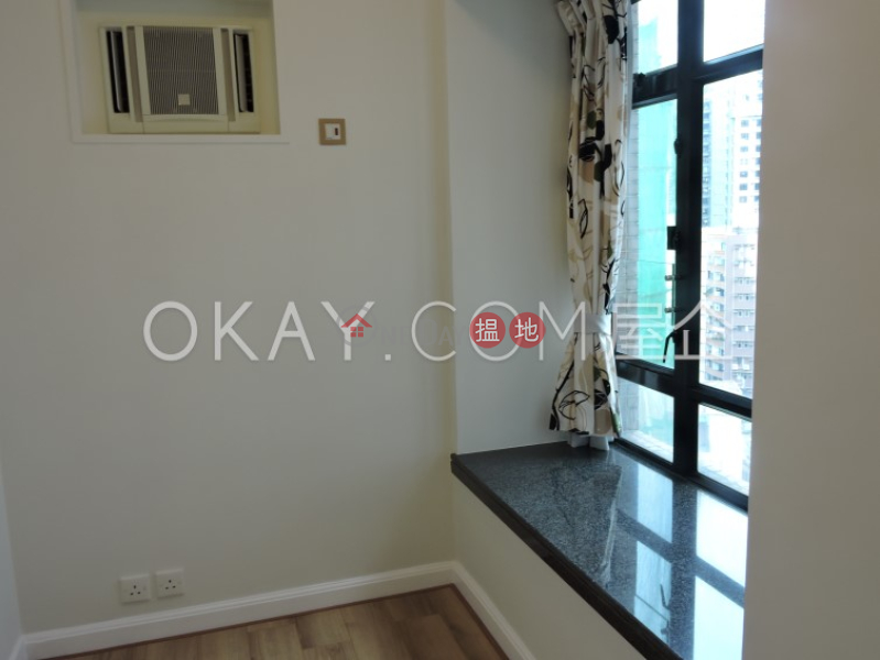 HK$ 25,000/ month | Fairview Height | Western District Intimate 2 bedroom on high floor with sea views | Rental