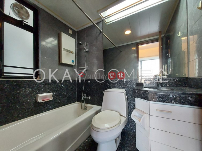 Tasteful 2 bedroom on high floor with sea views | For Sale | Vantage Park 慧豪閣 Sales Listings